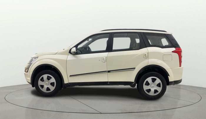 2017 Mahindra XUV500 W6, Diesel, Manual, 1,49,587 km, Left Side