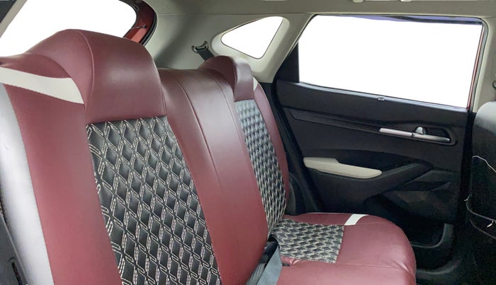 2022 KIA SELTOS HTK PLUS 1.5 IMT, Petrol, Manual, 94,252 km, Right Side Rear Door Cabin