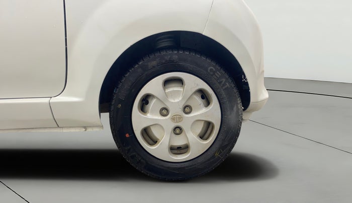 2016 Tata Nano TWIST XT, Petrol, Manual, 33,704 km, Right Front Wheel