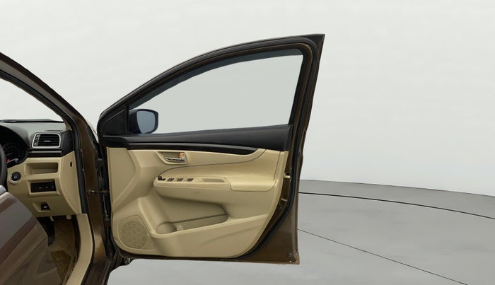 2015 Maruti Ciaz ZXI+, Petrol, Manual, 57,869 km, RHS Front Door