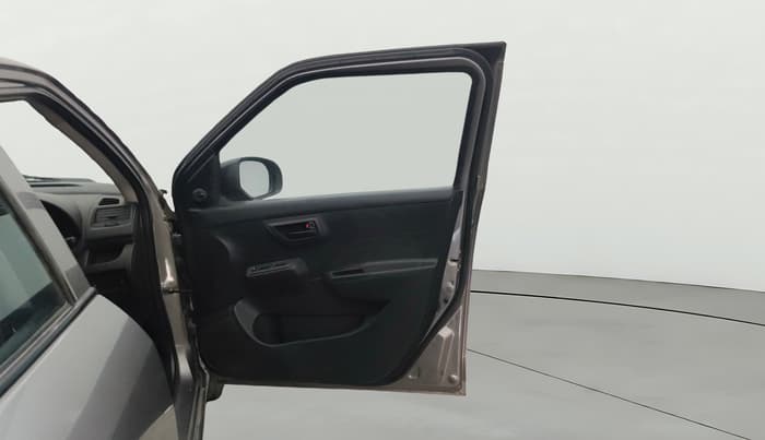 2013 Maruti Swift LXI, Petrol, Manual, 32,614 km, RHS Front Door