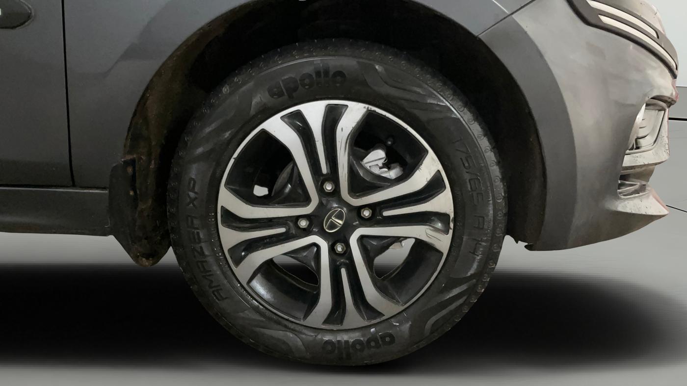 2020 Tata Tiago XZ PETROL, Petrol, Manual, 37,874 km, Right Front Wheel