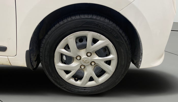 2018 Hyundai Grand i10 SPORTZ 1.2 KAPPA VTVT, Petrol, Manual, 52,665 km, Right Front Wheel