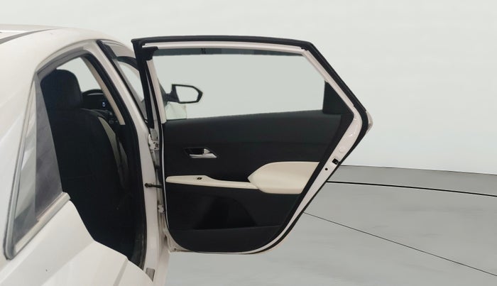 2023 Hyundai Verna SX 1.5 l MPI, Petrol, Manual, 37,974 km, RHS Rear Door