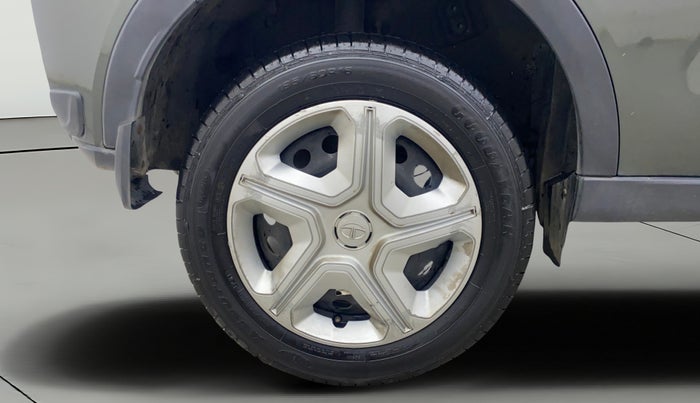 2023 Tata NEXON XMA SUNROOF PETROL, Petrol, Automatic, 14,457 km, Right Rear Wheel