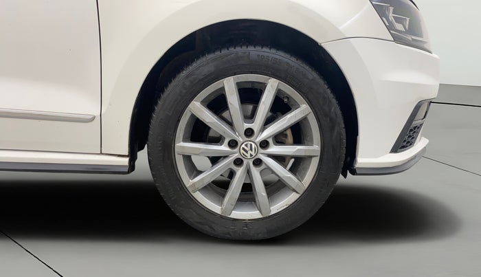 2021 Volkswagen Vento HIGHLINE PLUS 1.0L TSI AT, Petrol, Automatic, 77,947 km, Right Front Wheel