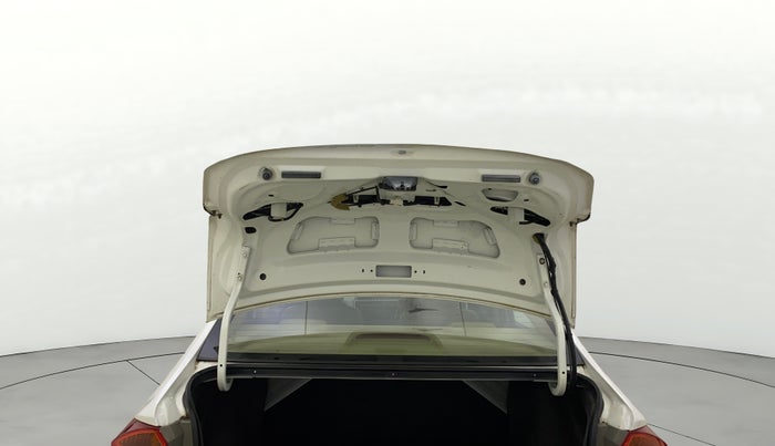 2016 Honda City 1.5L I-VTEC VX, Petrol, Manual, 41,770 km, Boot Door Open