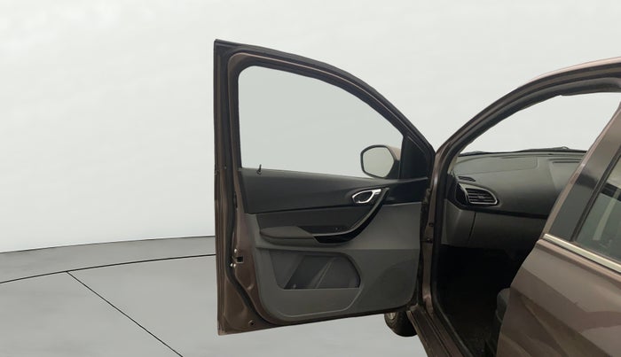 2017 Tata TIGOR XZ PETROL, Petrol, Manual, 29,435 km, LHS Front Door