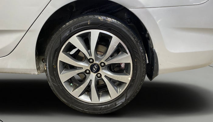 2014 Hyundai Verna FLUIDIC 1.4 VTVT CX, Petrol, Manual, 63,867 km, Left Rear Wheel