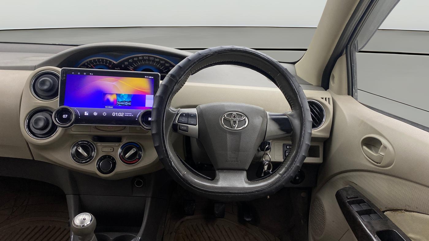 2015 Toyota Etios VX, Petrol, Manual, 1,02,473 km, Steering Wheel Close Up