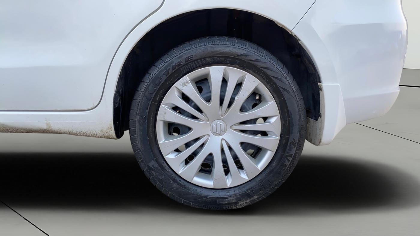 2015 Maruti Ertiga VDI, Diesel, Manual, 74,673 km, Left Rear Wheel