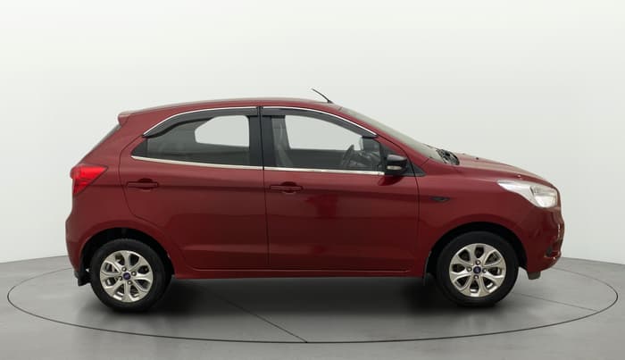 2017 Ford New Figo TITANIUM 1.2 PETROL MT, Petrol, Manual, 77,796 km, Right Side View