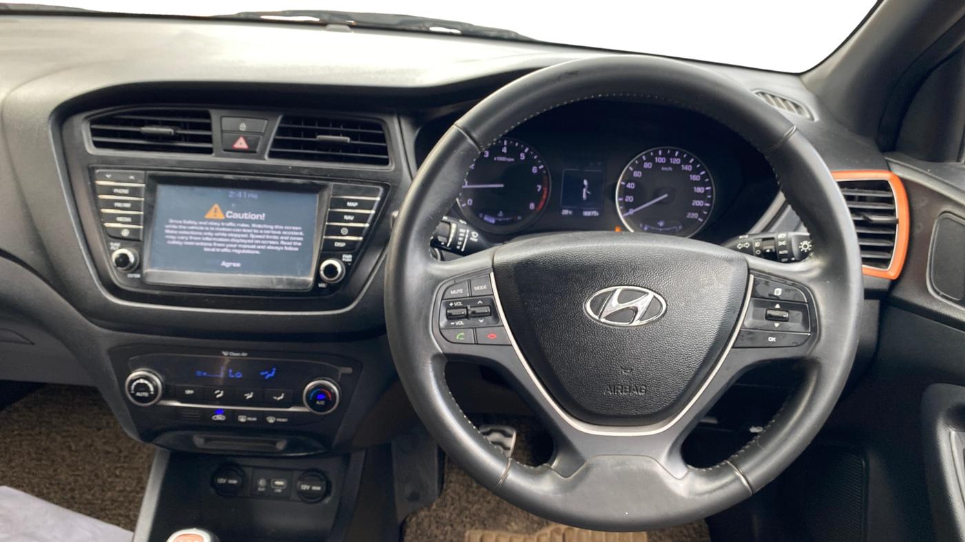 2016 Hyundai i20 Active 1.2 SX, Petrol, Manual, 16,868 km, Steering Wheel Close Up
