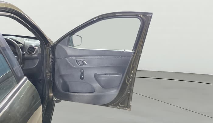 2016 Renault Kwid RXL, Petrol, Manual, 44,103 km, RHS Front Door