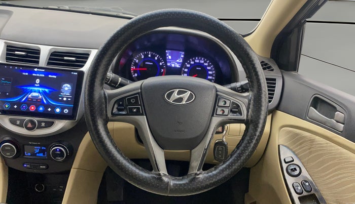 2016 Hyundai Verna FLUIDIC 4S 1.6 VTVT SX, Petrol, Manual, 78,149 km, Steering Wheel Close Up
