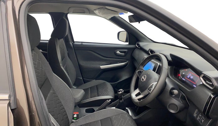 2024 Nissan MAGNITE XV PREMIUM, Petrol, Manual, 12,372 km, Right Side Front Door Cabin