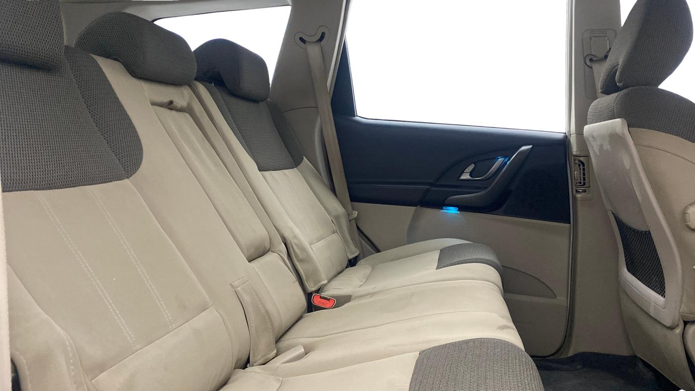 2017 Mahindra XUV500 W9 AT, Diesel, Automatic, 50,232 km, Right Side Rear Door Cabin
