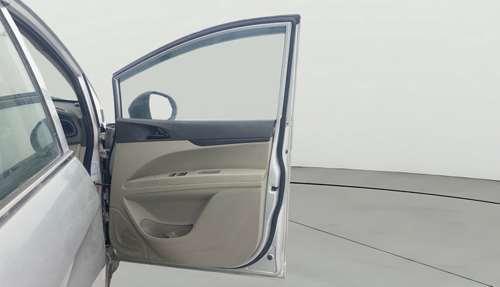 2019 Mahindra MARAZZO M2 8 STR, Diesel, Manual, 1,12,260 km, RHS Front Door