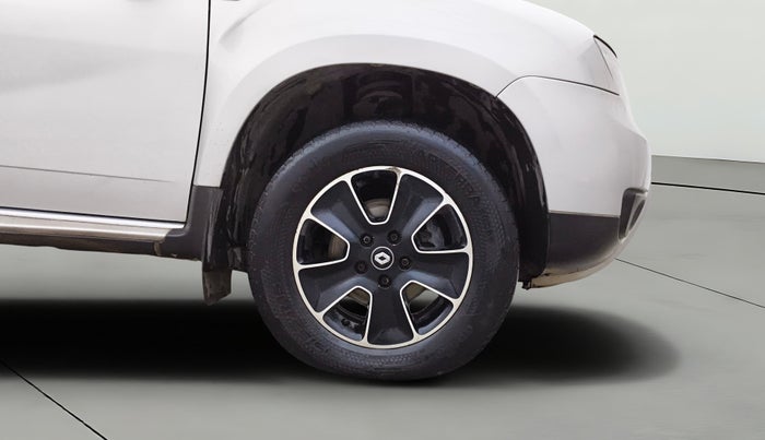 2016 Renault Duster 110 PS RXZ 4X2 AMT DIESEL, Diesel, Automatic, 90,036 km, Right Front Wheel