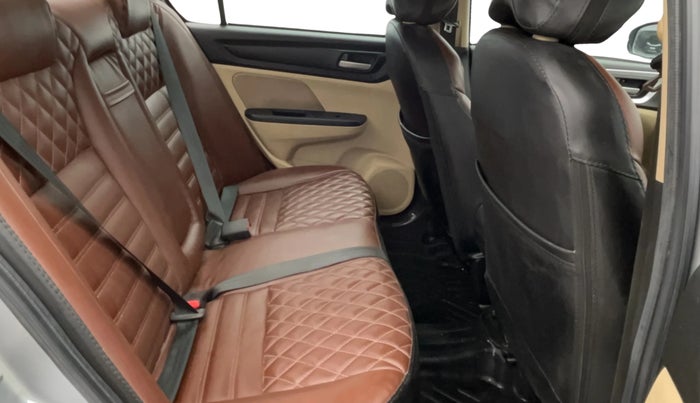 2022 Honda Amaze 1.2L I-VTEC S, Petrol, Manual, 19,276 km, Right Side Rear Door Cabin