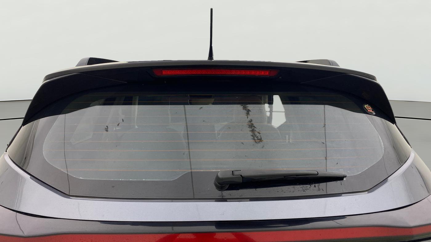 2024 Mahindra XUV 3XO AX7L 1.2 Petrol AT, Petrol, Automatic, 27,641 km, Rear Windshield