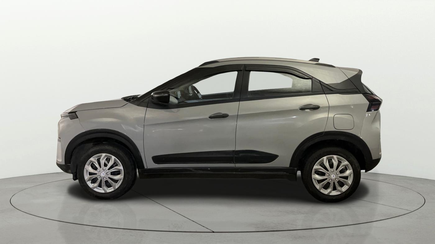 2024 Tata NEXON PURE 1.2 PETROL, CNG, Manual, 20,901 km, Left Side