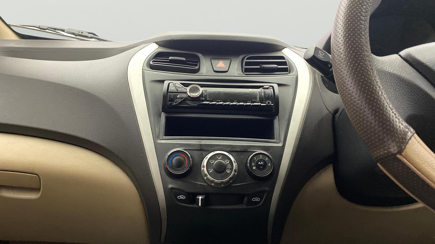 2013 Hyundai Eon ERA +, Petrol, Manual, 37,444 km, Air Conditioner