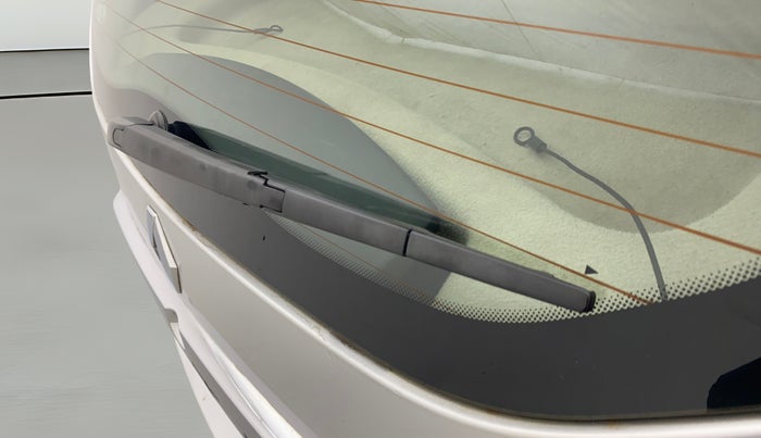 2017 Renault Duster 85 PS RXS SANDSTORM EDITION DIESEL, Diesel, Manual, 1,16,512 km, Rear Wiper