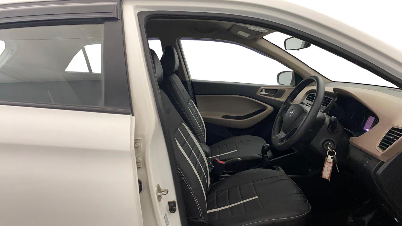 2020 Hyundai Elite i20 SPORTZ PLUS 1.2, Petrol, Manual, 45,861 km, Right Side Front Door Cabin
