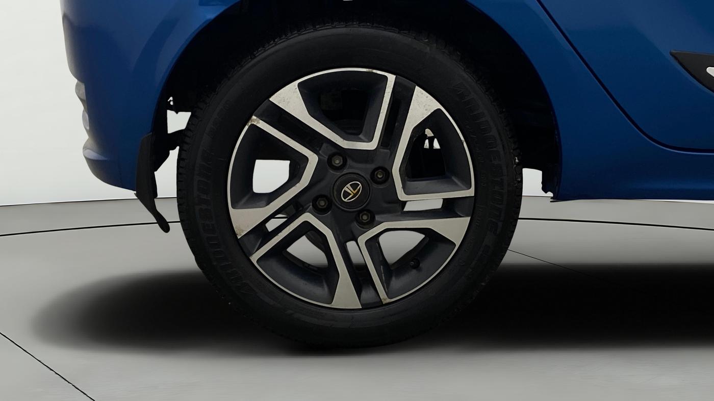 2024 Tata Tiago XZA PLUS PETROL, Petrol, Automatic, 27,542 km, Right Rear Wheel