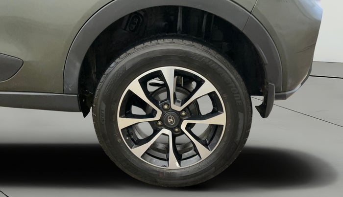 2020 Tata NEXON XZA PLUS SUNROOF PETROL, Petrol, Automatic, 39,033 km, Left Rear Wheel