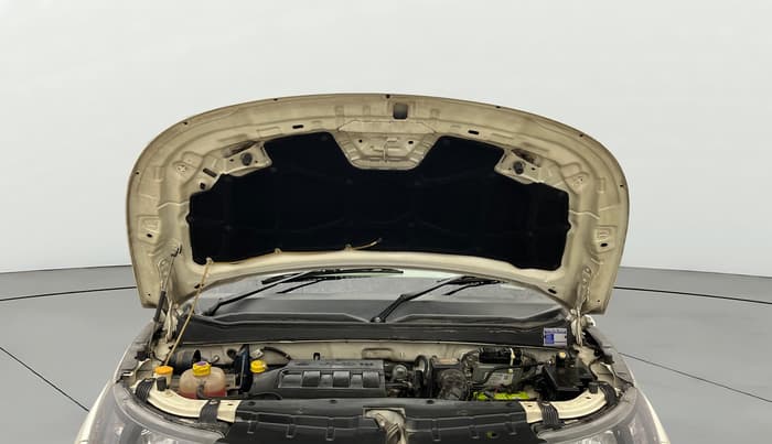 2016 Mahindra Kuv100 K8 6 STR, CNG, Manual, 22,314 km, Open Bonet