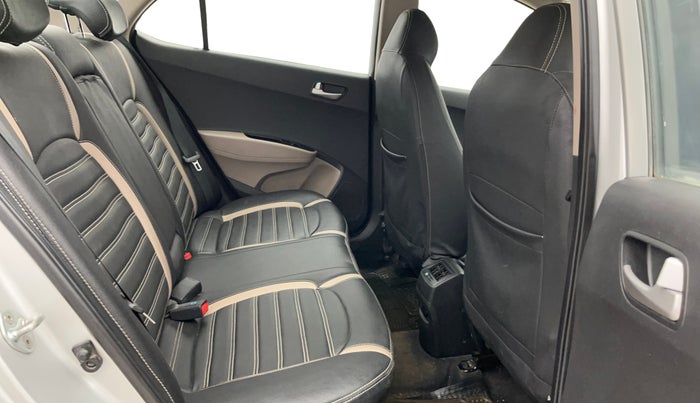 2015 Hyundai Xcent S 1.2, Petrol, Manual, 44,917 km, Right Side Rear Door Cabin