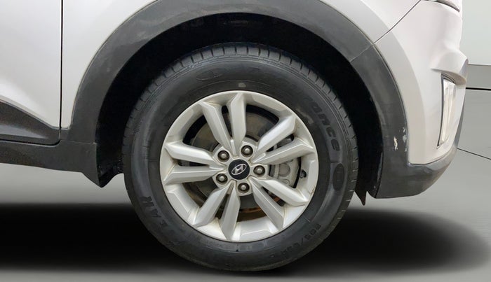2015 Hyundai Creta SX PLUS 1.6 PETROL, Petrol, Manual, 26,558 km, Right Front Wheel