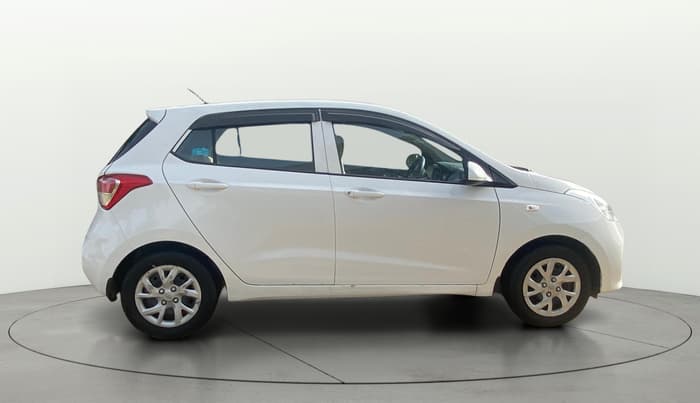 2018 Hyundai Grand i10 MAGNA 1.2 KAPPA VTVT, Petrol, Manual, 26,665 km, Right Side View