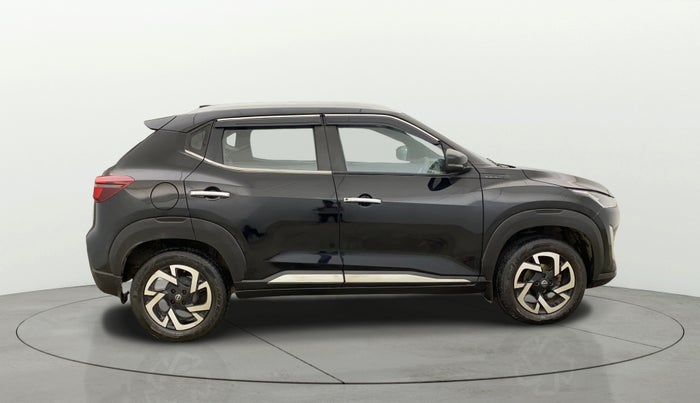2022 Nissan MAGNITE XV MT, Petrol, Manual, 31,159 km, Right Side View