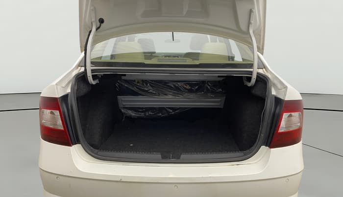 2019 Skoda Rapid STYLE 1.6 MPI AT, Petrol, Automatic, 67,852 km, Boot Open Zoomed View