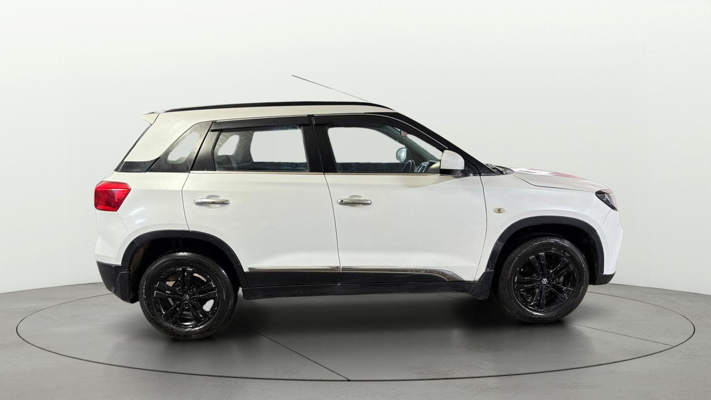 2019 Maruti Vitara Brezza VDI, Diesel, Manual, 68,648 km, Right Side View