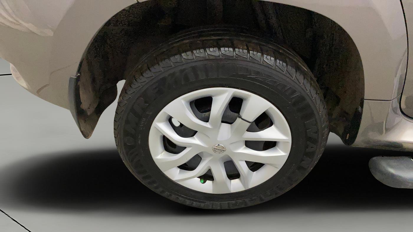 2017 Nissan Terrano XL (P), Petrol, Manual, 32,230 km, Right Rear Wheel