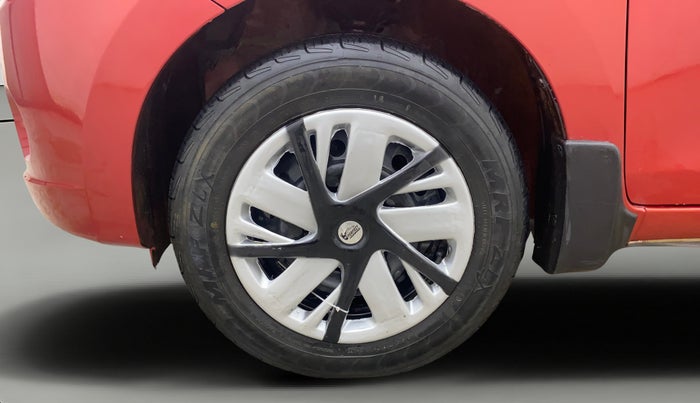 2014 Maruti Celerio VXI AMT, Petrol, Automatic, 1,05,227 km, Left Front Wheel