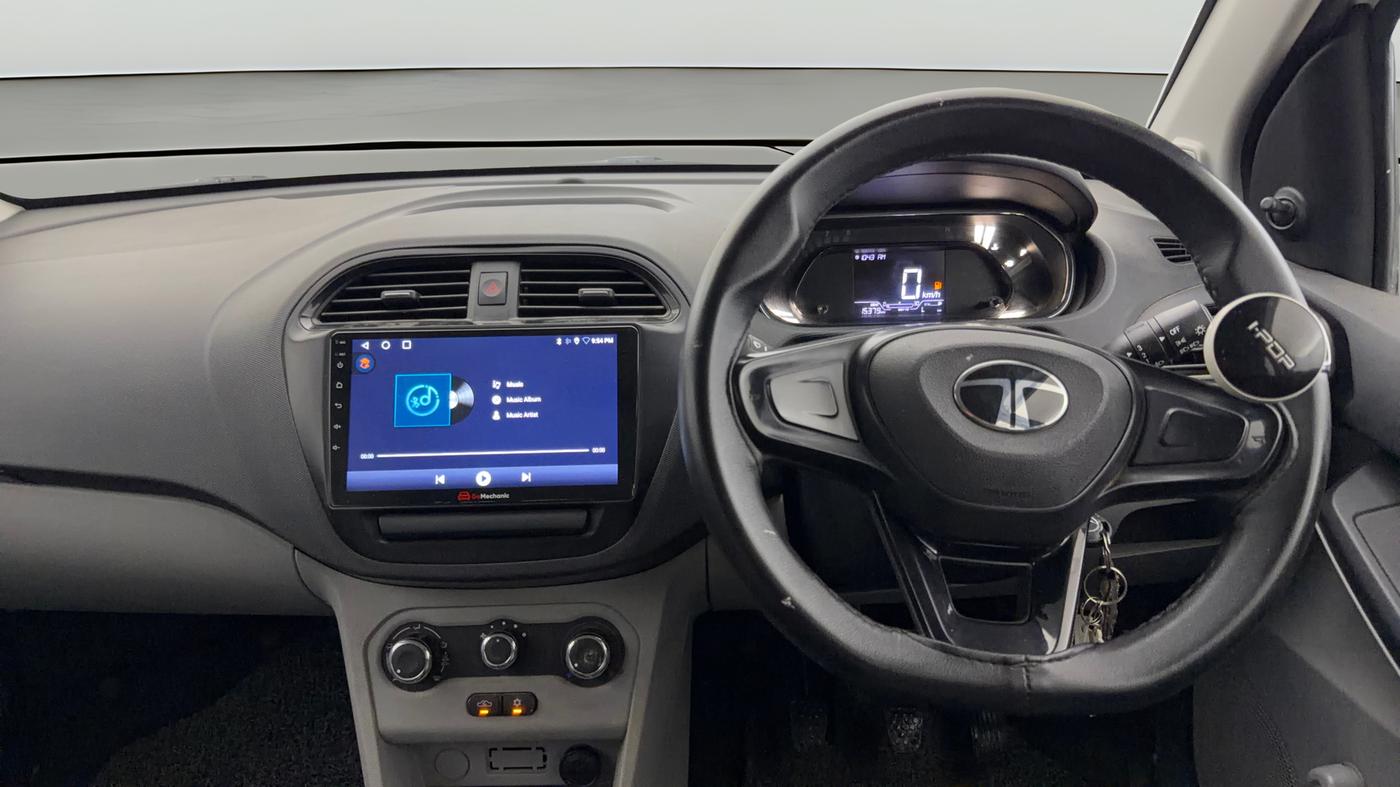 2024 Tata Tiago XE PETROL, Petrol, Manual, 15,368 km, Steering Wheel Close Up