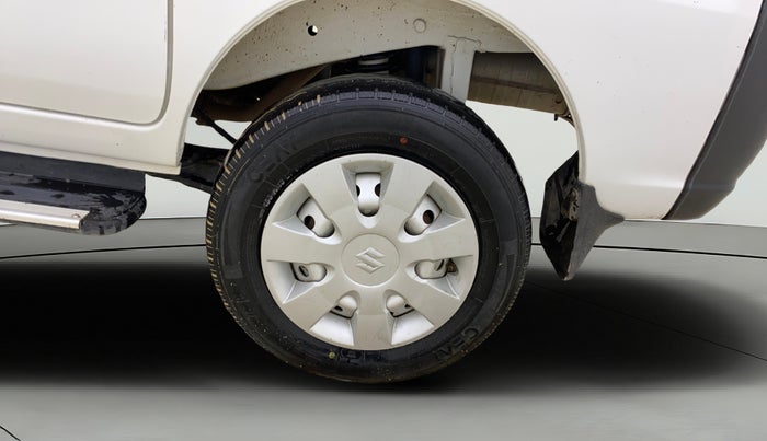 2022 Maruti Eeco 5 STR AC (O), Petrol, Manual, 25,516 km, Left Rear Wheel