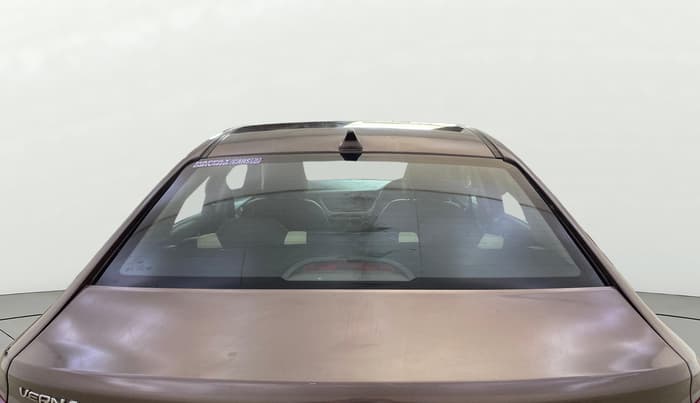 2018 Hyundai Verna 1.6 EX VTVT AT, Petrol, Automatic, 59,783 km, Rear Windshield