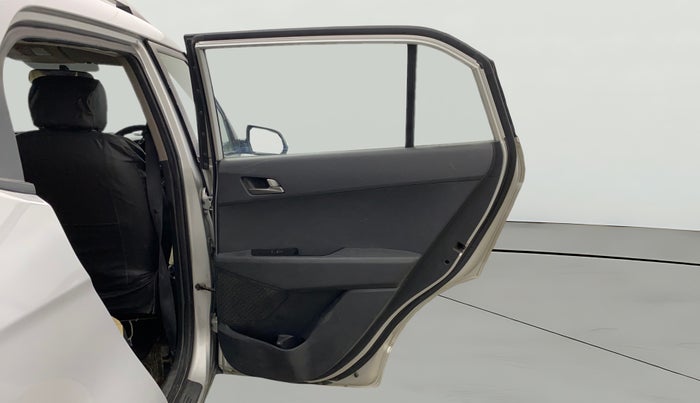 2017 Hyundai Creta SX PLUS 1.6 PETROL, Petrol, Manual, 1,08,218 km, RHS Rear Door