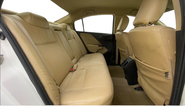 2016 Honda City 1.5L I-VTEC SV CVT, Petrol, Automatic, 76,626 km, Right Side Rear Door Cabin