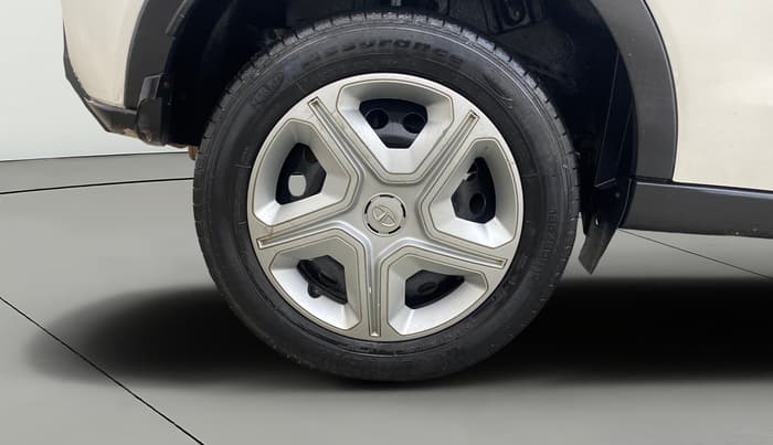 2021 Tata NEXON XM PETROL, Petrol, Manual, 41,334 km, Right Rear Wheel