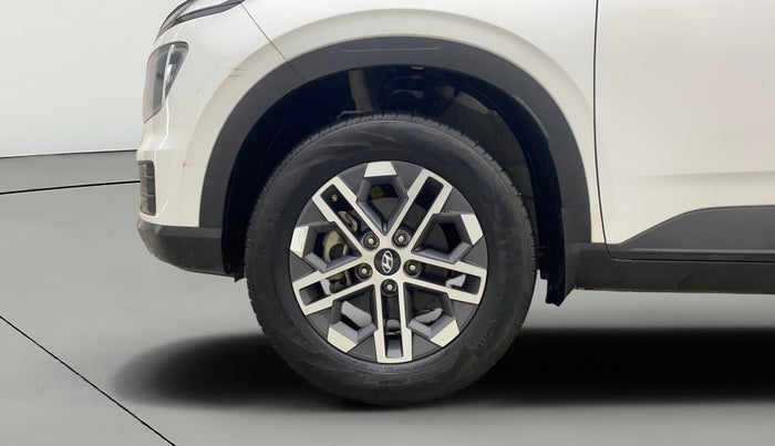 2023 Hyundai VENUE SX (O) 1.0 TURBO DCT, Petrol, Automatic, 10,401 km, Left Front Wheel