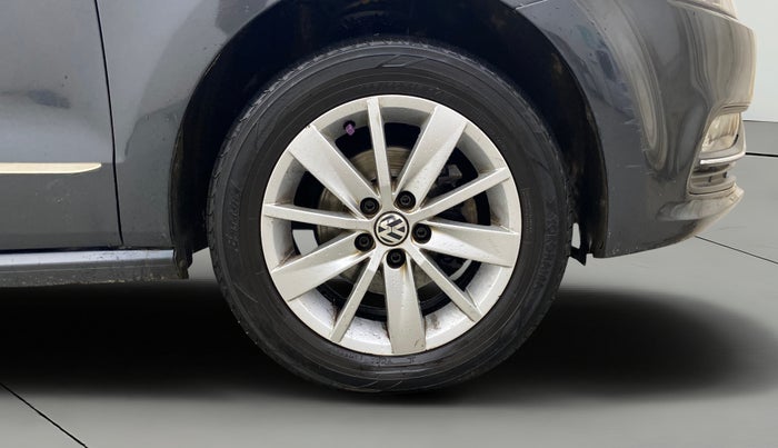 2017 Volkswagen Polo HIGHLINE1.5L, Diesel, Manual, 96,934 km, Right Front Wheel