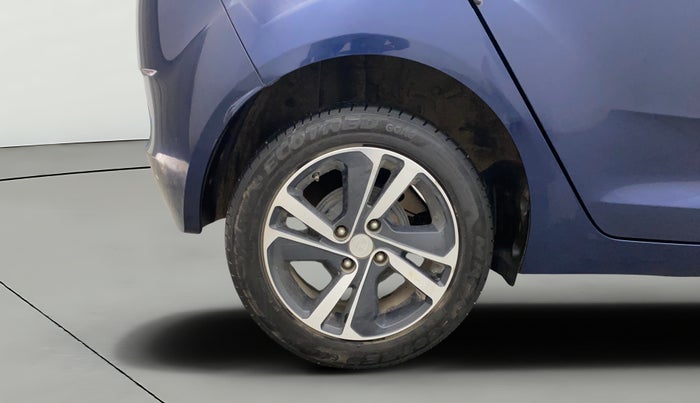 2023 Tata ALTROZ XZA + SUNROOF, Petrol, Automatic, 33,944 km, Right Rear Wheel