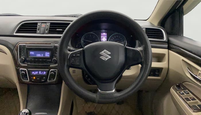 2016 Maruti Ciaz VDI+ SHVS, Diesel, Manual, 79,947 km, Steering Wheel Close Up